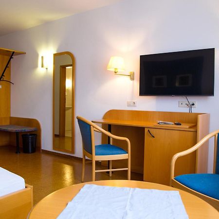 Hotel Zur Linde Gädheim Kültér fotó